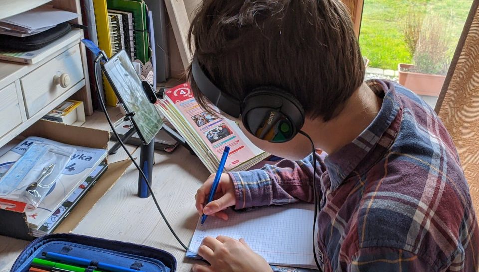 pexels-adam-sondel-381265-4314216